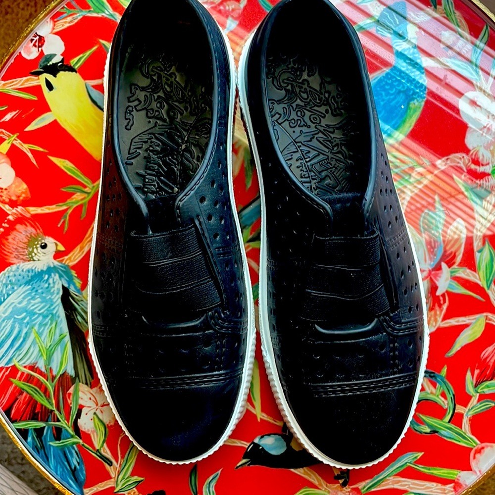 Blowfish wet or dry shoe slip on
